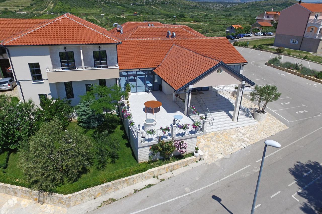 B&B Ave Maria Vrpolje Exterior foto